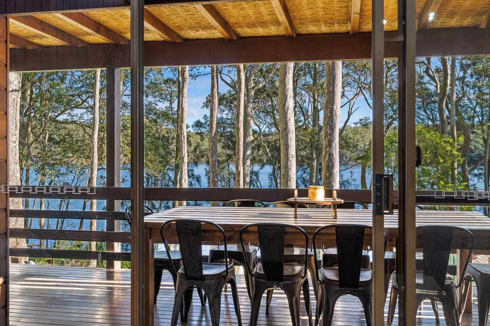 10 seat outdoor dining table
A fabulous place for everyone to enjoy  meal
