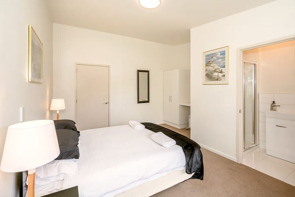 Superior Apartment, 1 Bedroom, Non Smoking | Individually decorated, soundproofing, bed sheets
