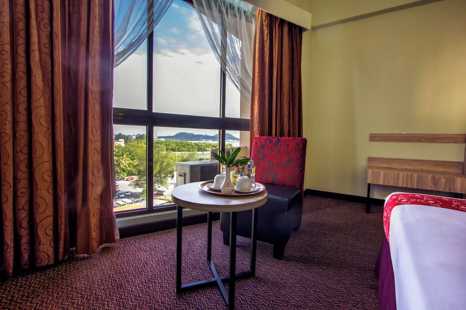 Minibar, in-room safe, desk, soundproofing