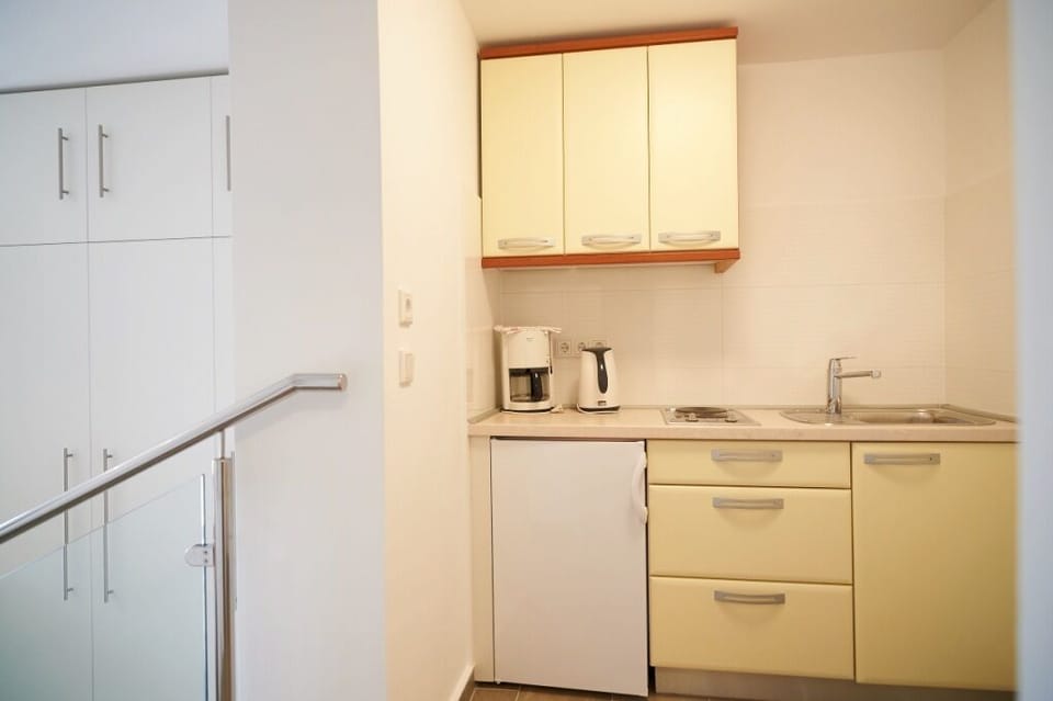 Studio, Balcony, Sea View | Blackout drapes, free WiFi, bed sheets