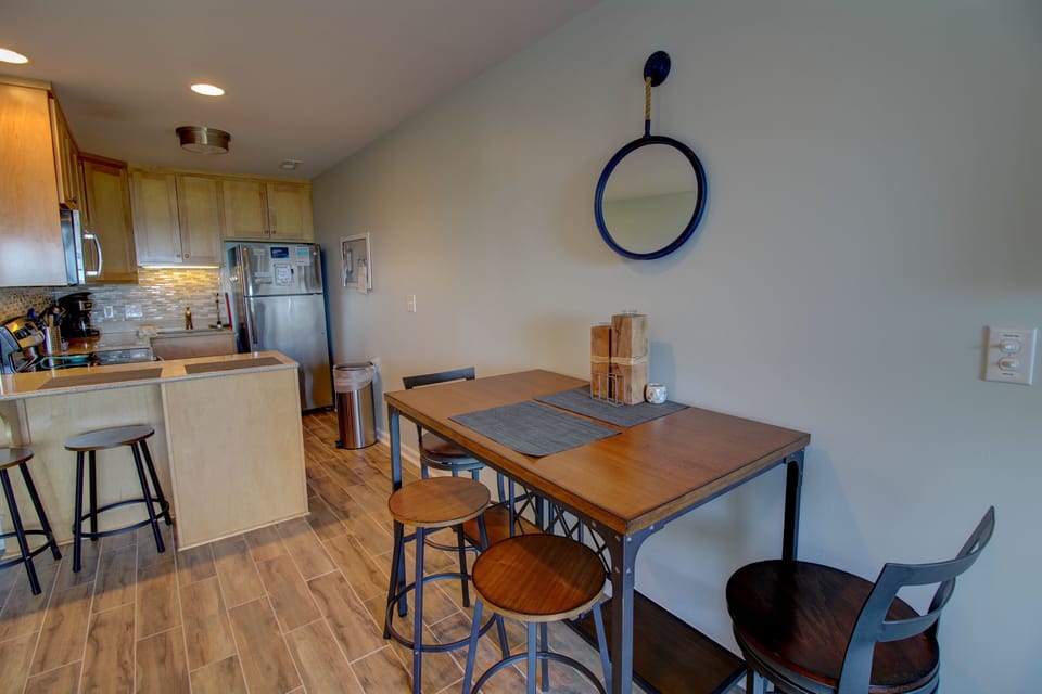 Charlie's Casa Dining Area
