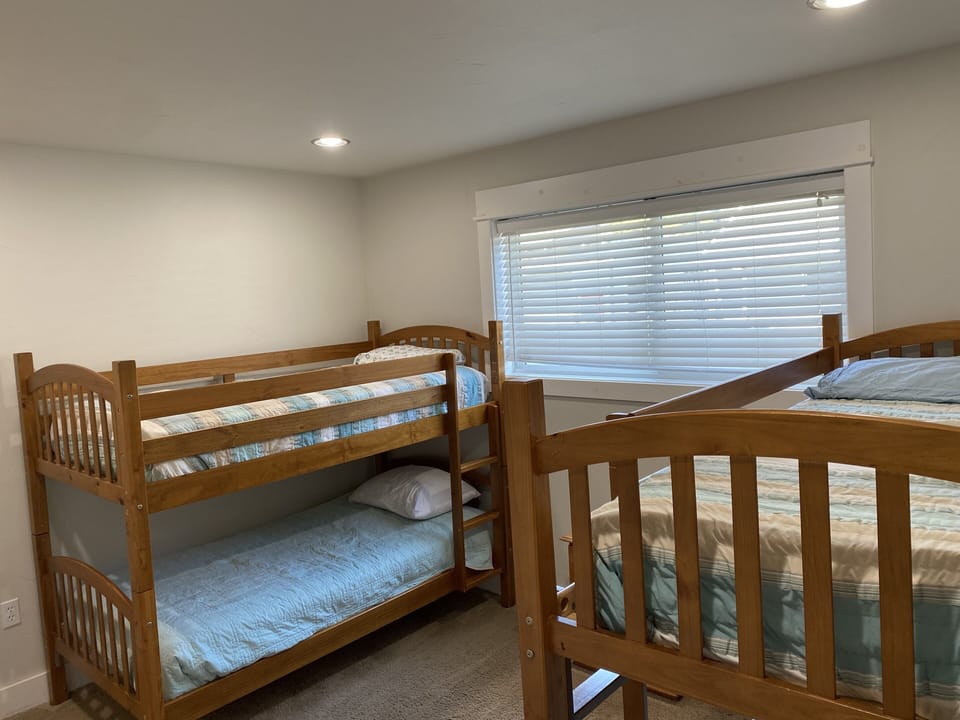 Bunk room