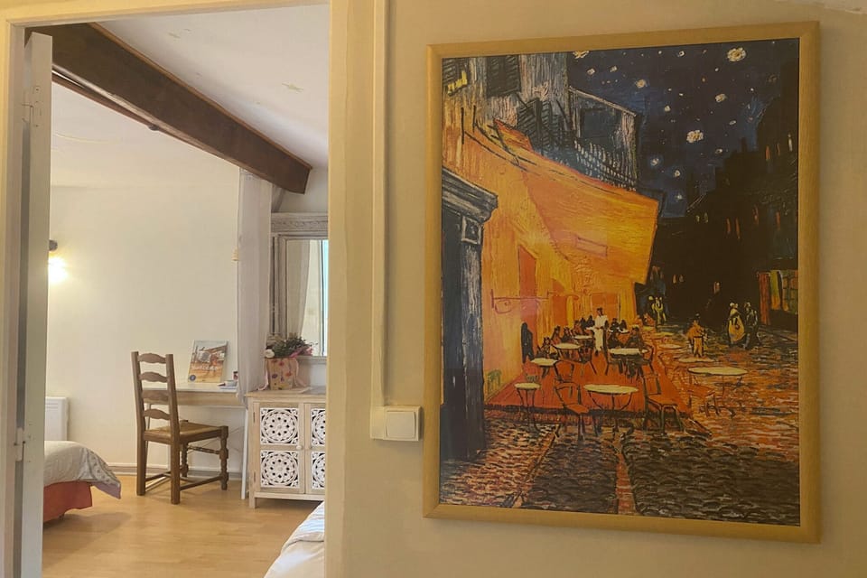 Comfort Double Room (Nuit étoilée) | Blackout drapes, iron/ironing board, free WiFi, bed sheets