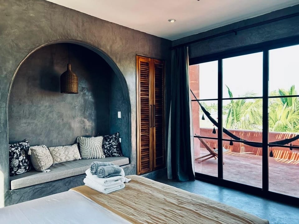 Design Room | Soundproofing, WiFi (free), bed sheets
