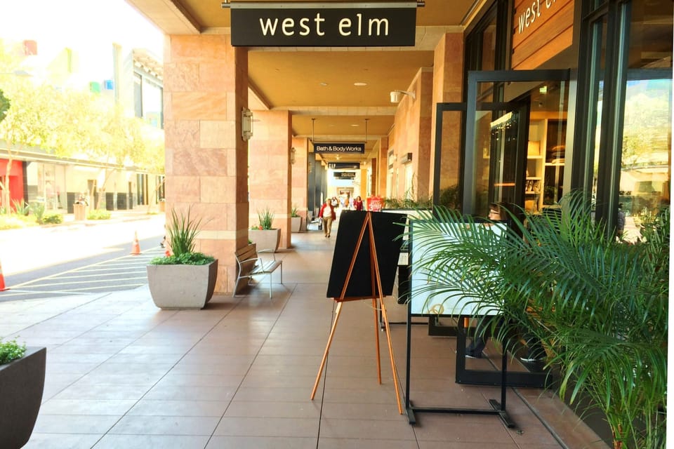Explore the specialty stores of Scottsdale Quarter (SQ).