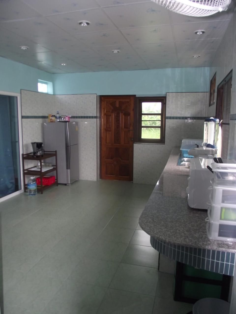 Full-size fridge, microwave