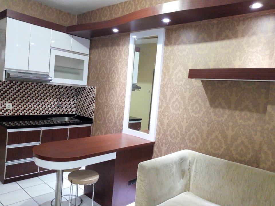 Basic Apartment, 2 Bedrooms | Living room | Flat-screen TV