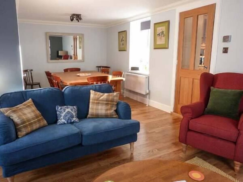 Cottage | Interior
