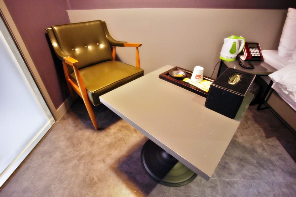 Room amenity
