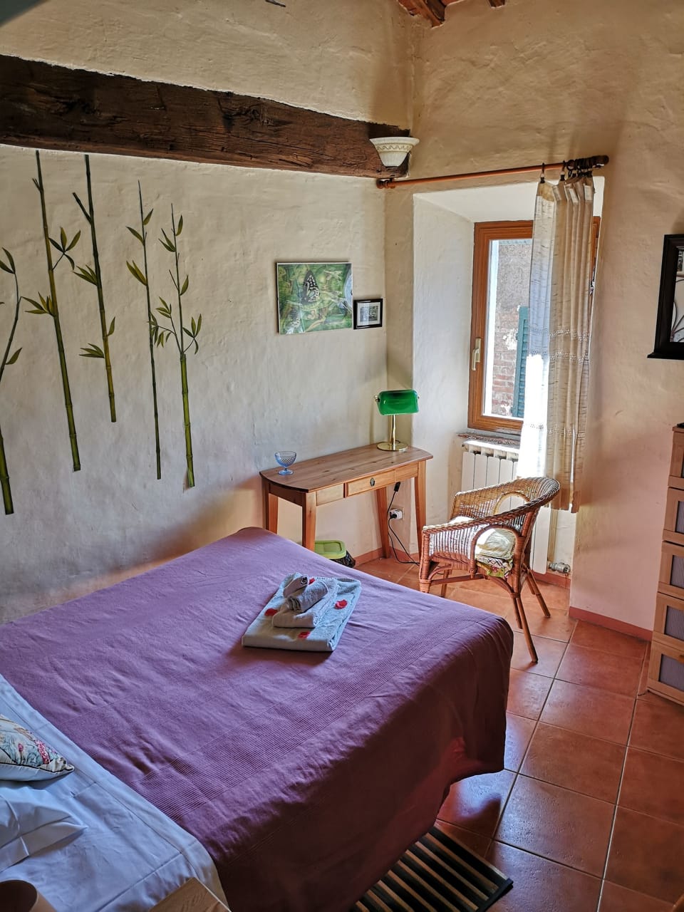 Double Room (Private external bathroom) | Down comforters, minibar, desk, free WiFi