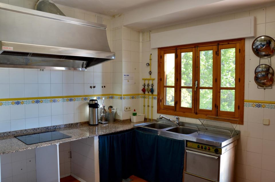 Shared fridge, microwave, stovetop