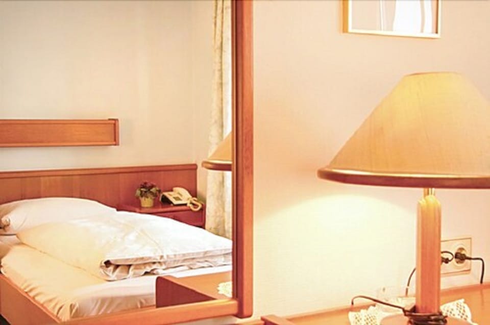 Standard Single Room | Desk, free WiFi, bed sheets