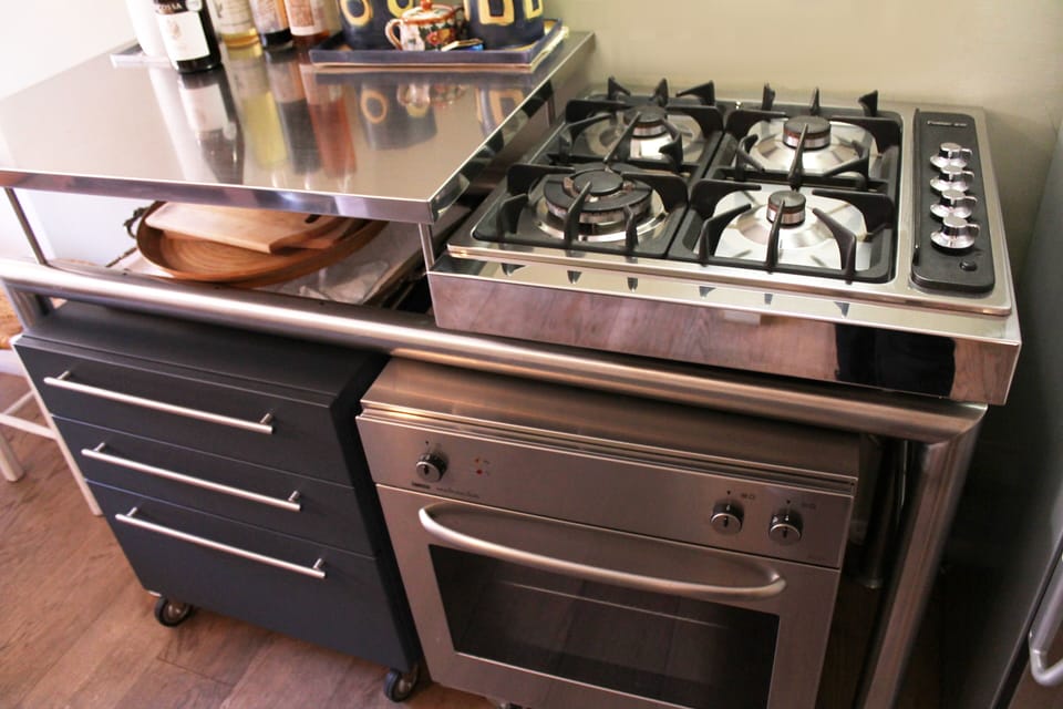 Apartment, 2 Bedrooms | Private kitchen | Fridge, oven, stovetop, dishwasher