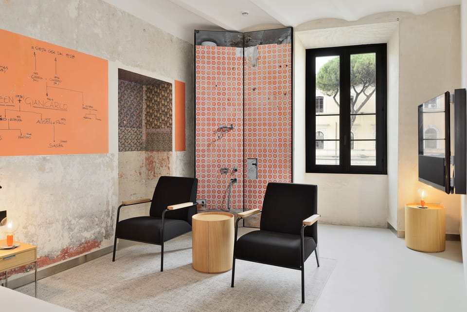 Deluxe Apartment, 1 Bedroom | Living room | Flat-screen TV
