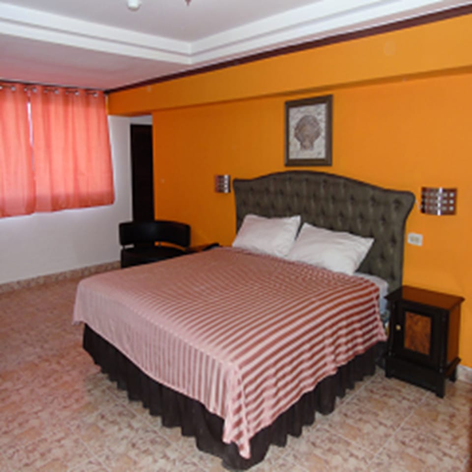 Minibar, in-room safe, iron/ironing board (on request), WiFi (free)