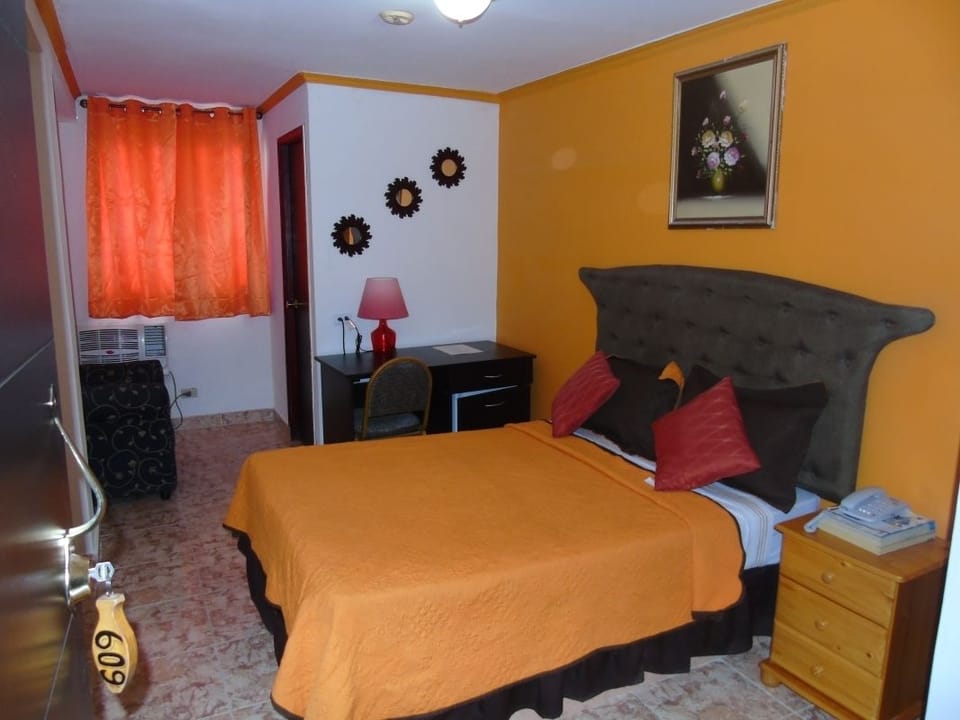 Minibar, in-room safe, iron/ironing board (on request), WiFi (free)