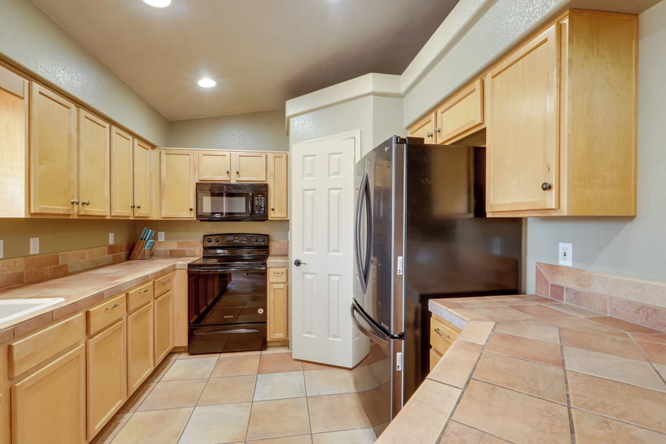 Kitchen | Cooking Basics | Dishware/Flatware