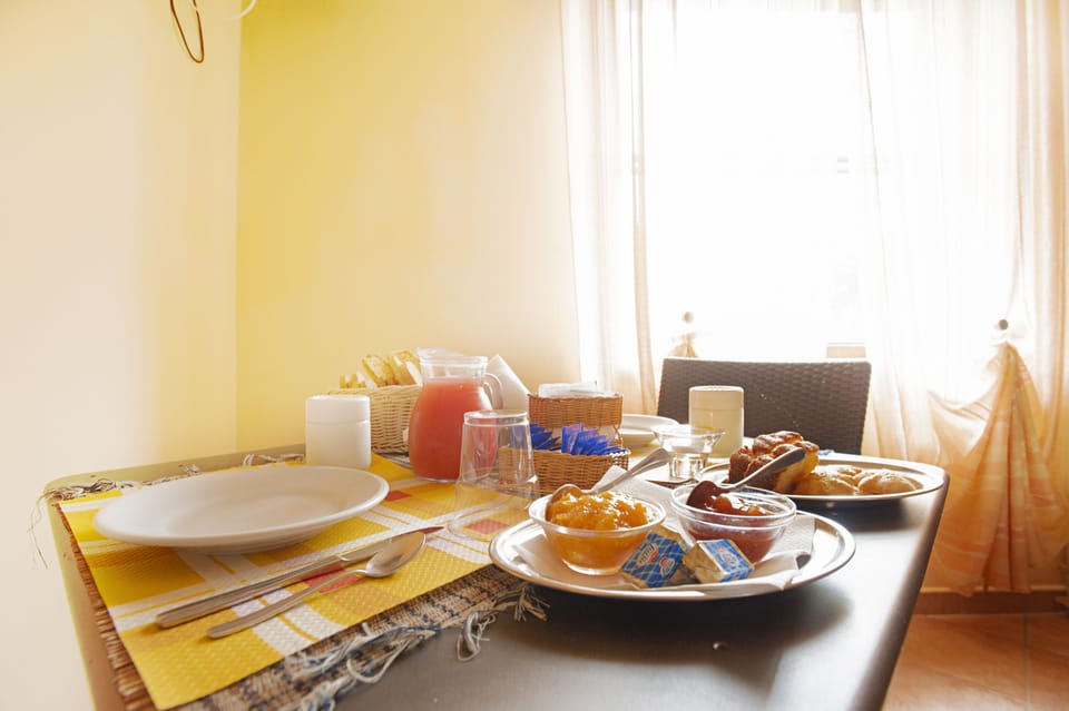 Daily continental breakfast (EUR 5 per person)