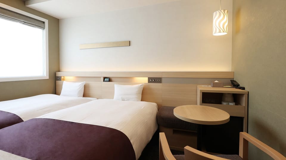 Standard Twin Room, 2 Twin Beds, Non Smoking | Desk, iron/ironing board, free WiFi