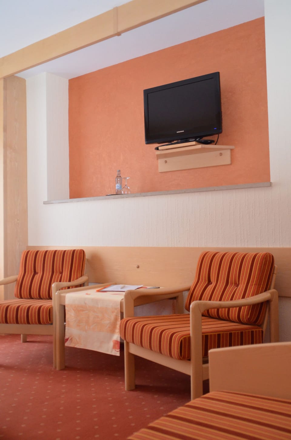Comfort Room | In-room safe, desk, blackout drapes, iron/ironing board