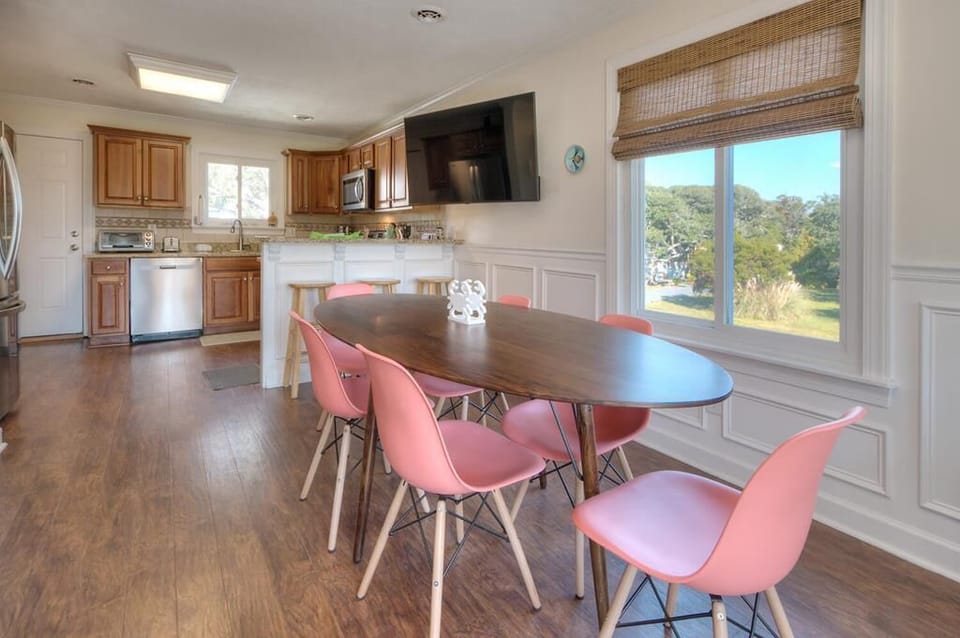 Table, Chairs and Kitchen View
GW 10.30.24
