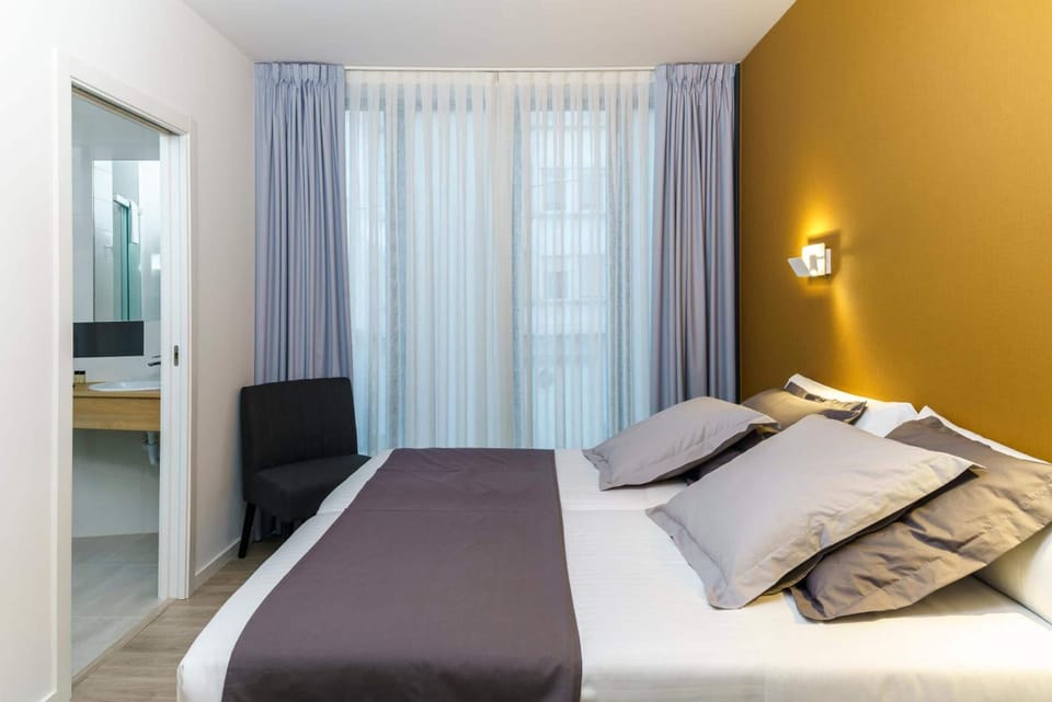 Egyptian cotton sheets, premium bedding, down comforters