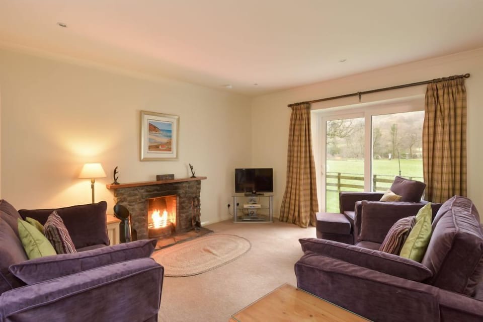 Weighbridge Cottage Lounge