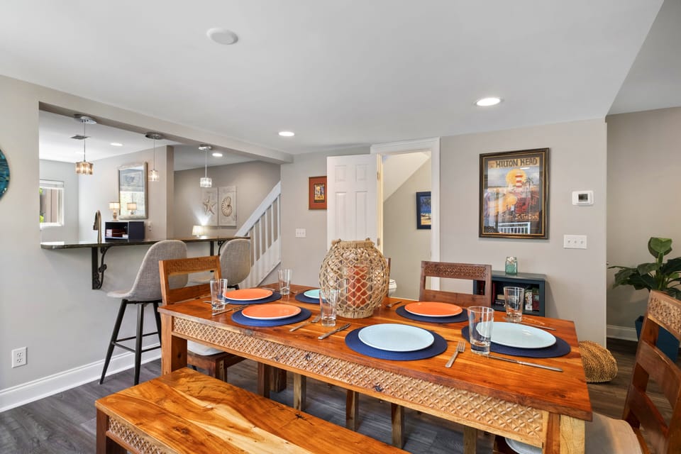 Bright & Spacious Dining Area