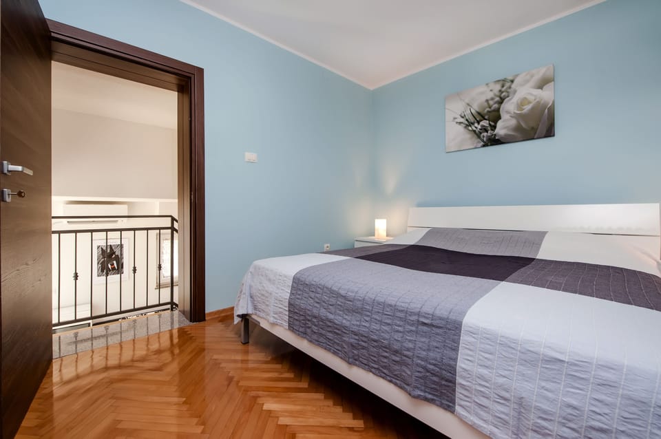 Apartment | 1 bedroom, desk, iron/ironing board, free WiFi