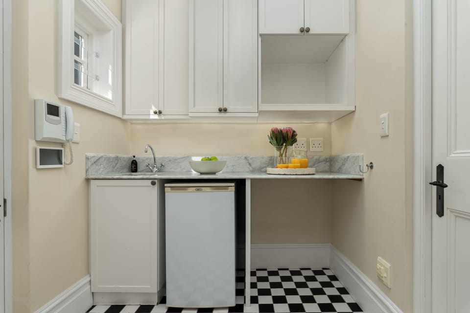 Luxury Villa, 5 Bedrooms | Private kitchenette | Full-size fridge, oven, stovetop, dishwasher