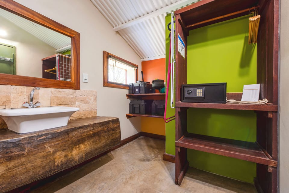 Luxury Tent, Multiple Beds | Bathroom | Shower, rainfall showerhead, hair dryer, towels