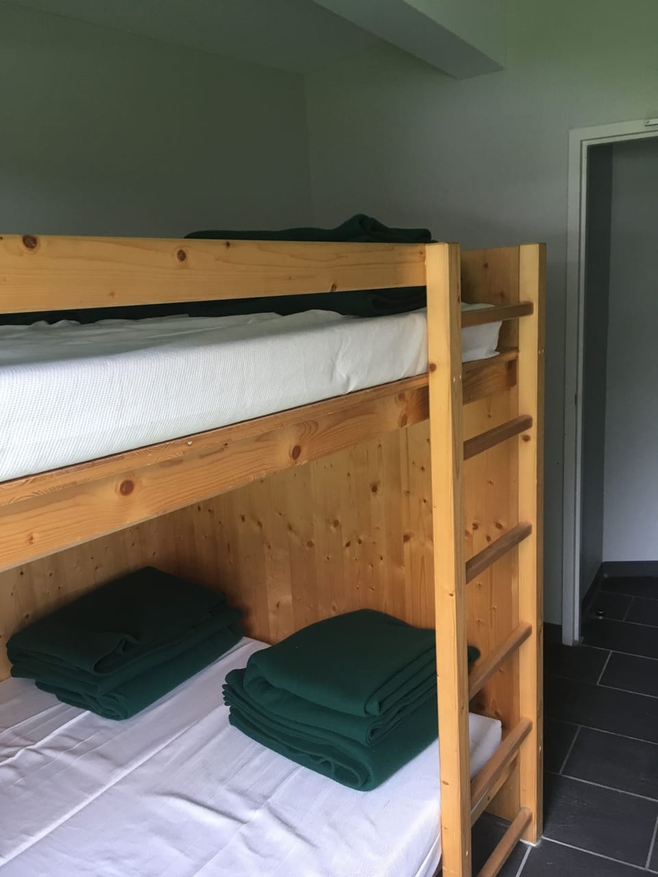Shared Dormitory | Individually decorated, individually furnished