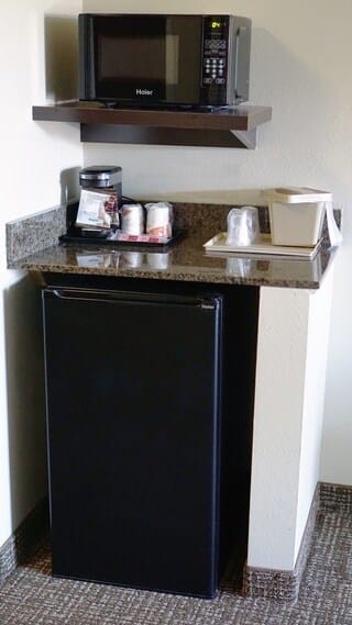 Mini-refrigerator