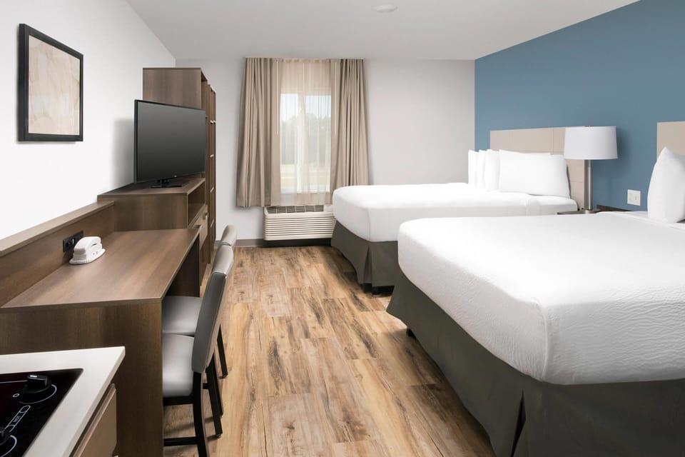 1 bedroom, hypo-allergenic bedding, individually furnished, desk