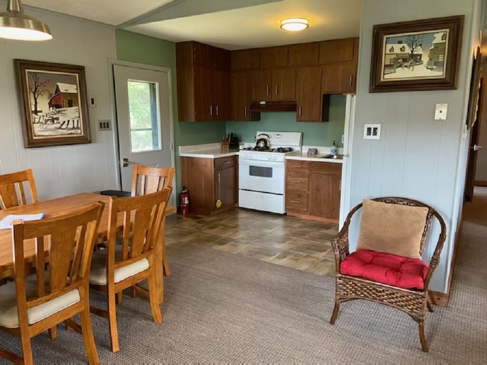 kitchen area, upper level