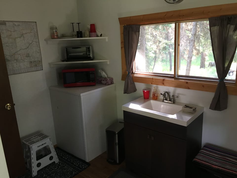 Toaster oven, microwave, coffee maker and fridge for easy convenience