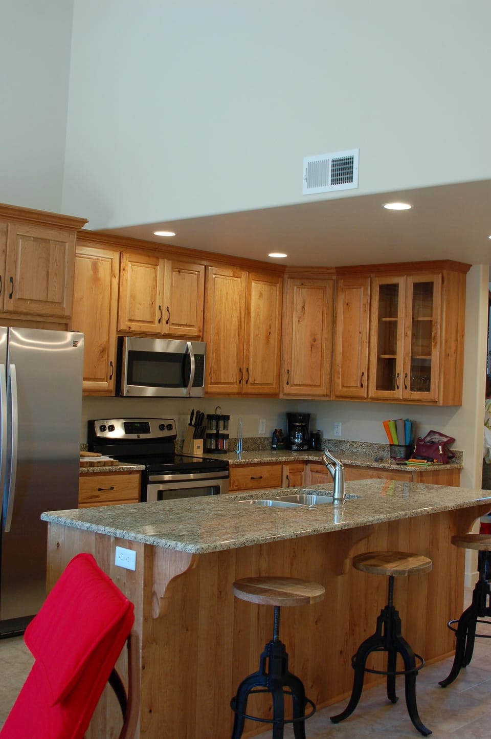 Kitchen with Island - great for cooking and hanging out with friends.
