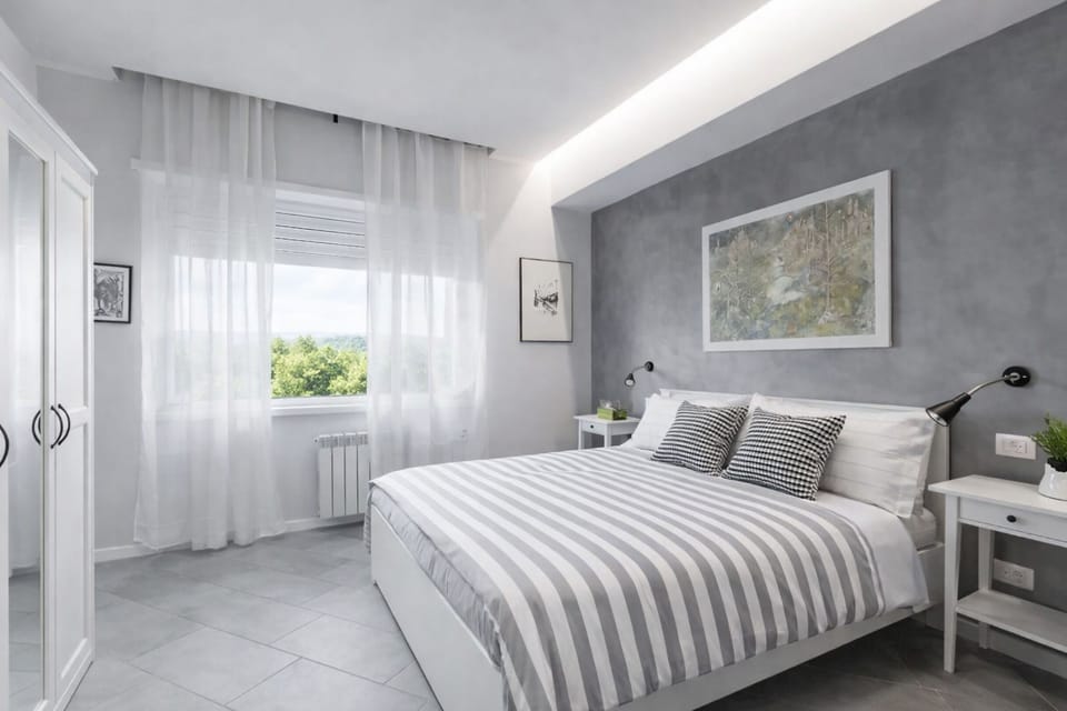 Luxury Apartment, Multiple Beds, Kitchenette | 1 bedroom, Egyptian cotton sheets, premium bedding, down comforters