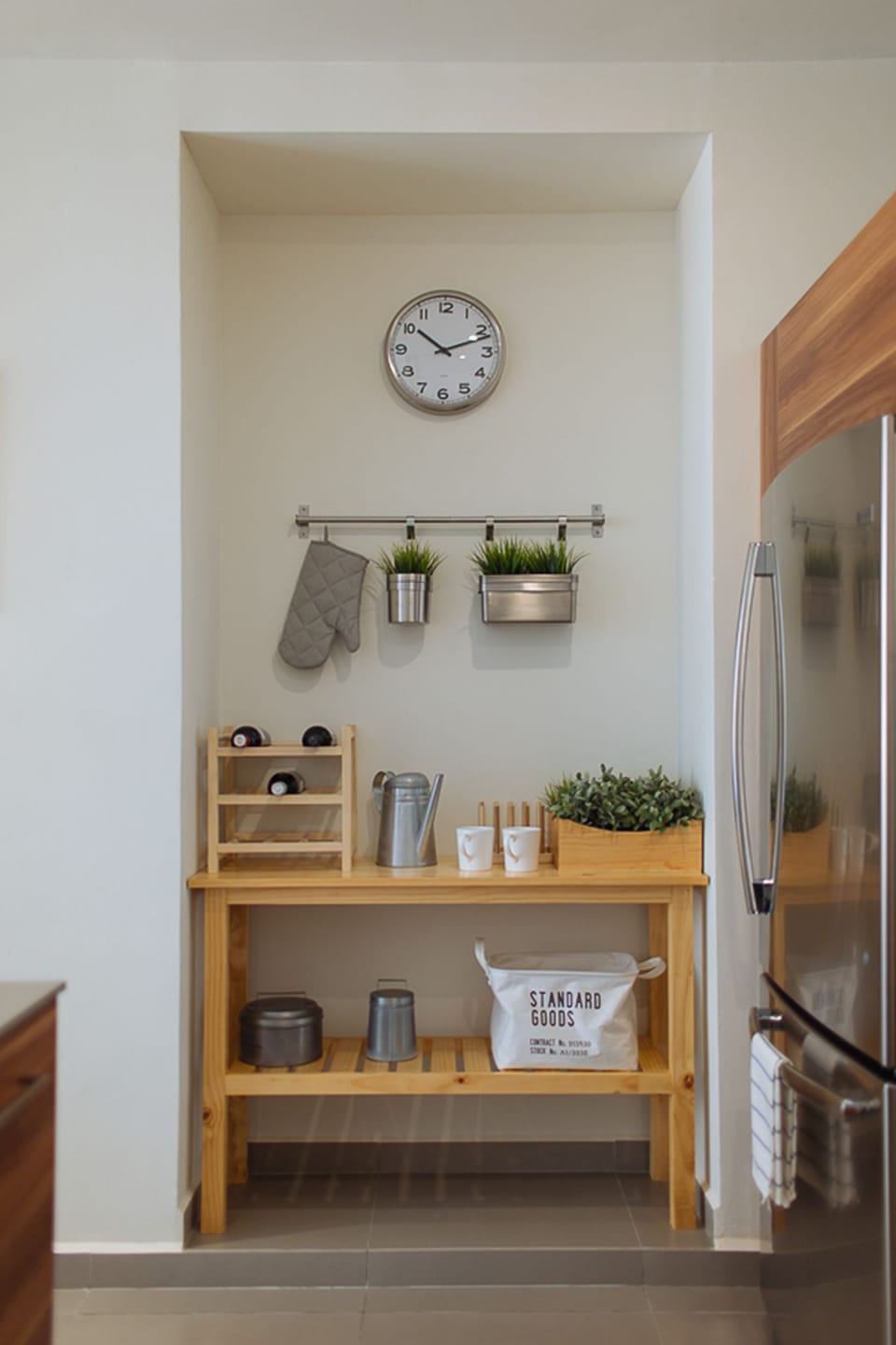 Apartment, 2 Bedrooms | Private kitchen | Fridge, microwave, stovetop, cookware/dishes/utensils