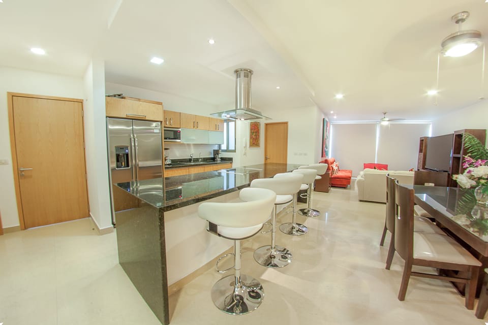 Apartment, 2 Bedrooms | Private kitchen | Fridge, microwave, stovetop, cookware/dishes/utensils