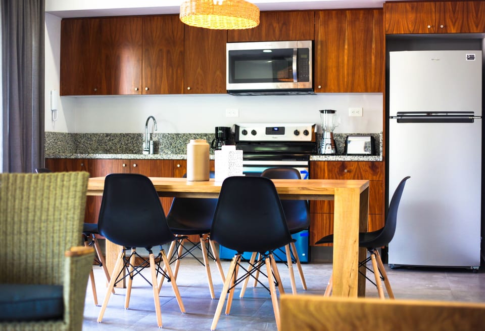 Apartment, 2 Bedrooms | Private kitchen | Fridge, microwave, stovetop, cookware/dishes/utensils