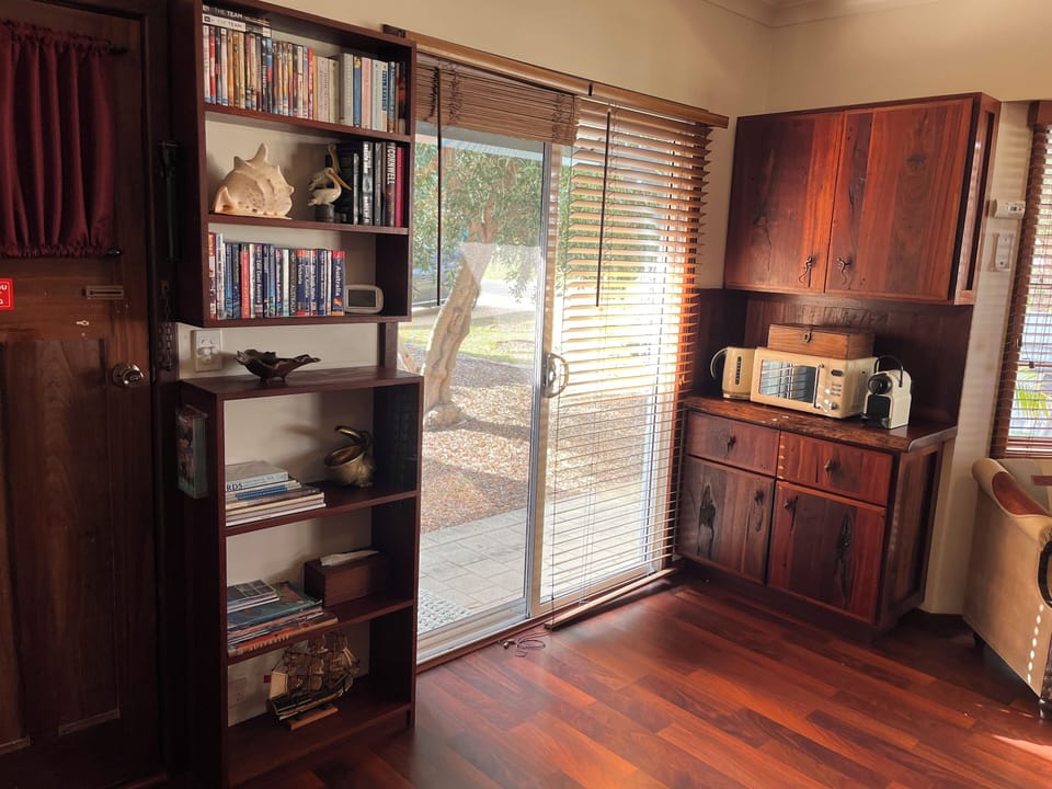 Books & games