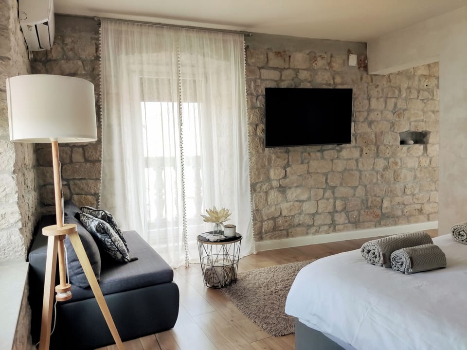 Studio | Individually decorated, individually furnished, blackout drapes