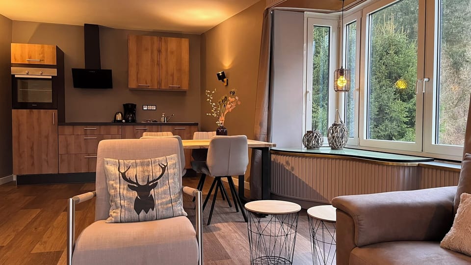 Comfort Room, Balcony | Living area | TV