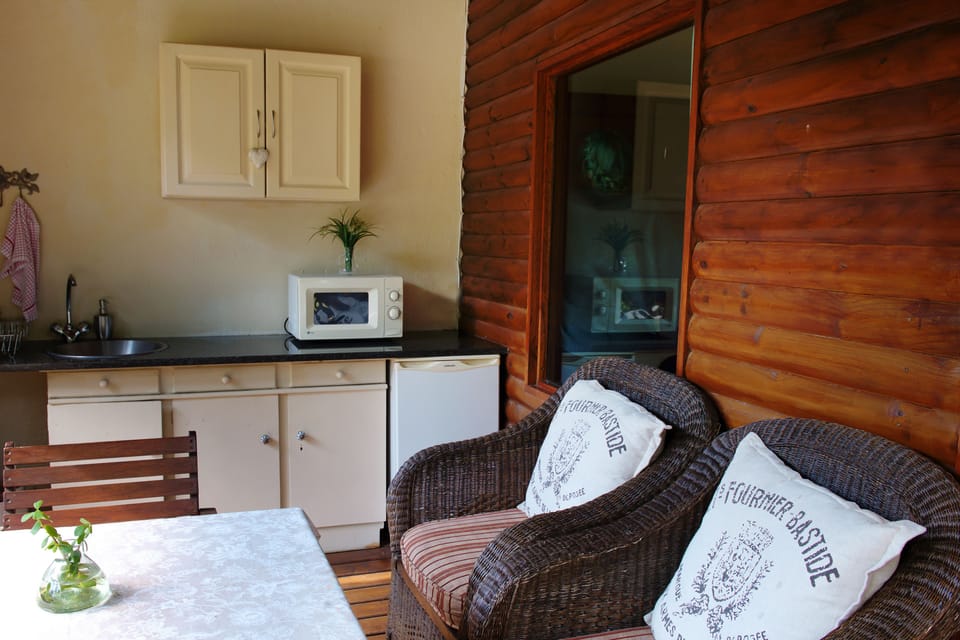 Coffee/tea maker, mini-fridge, microwave, electric kettle