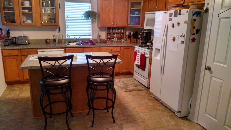Fully Stocked Kitchen.   Everything you would need to cook with.