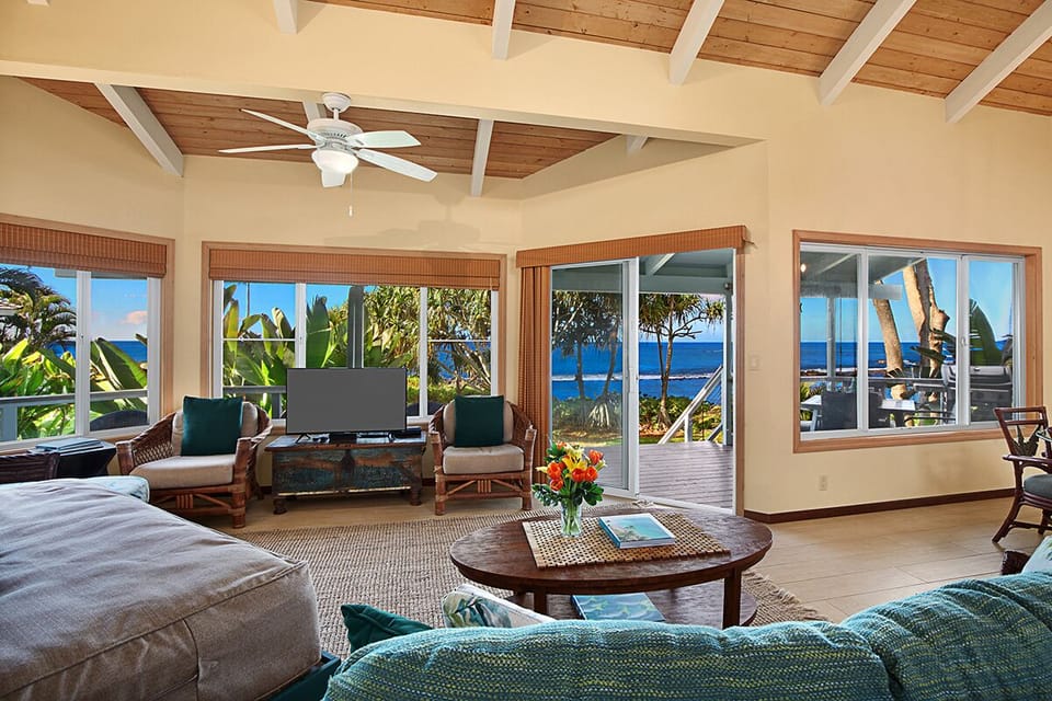 LIVING ROOM AREA WITH OCEAN VIEWS