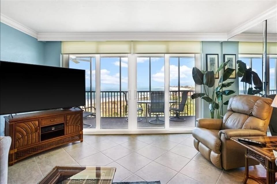 Living area with view