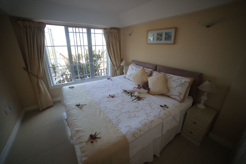 King size double bed  or twin  Fully Air condition with stunning Views