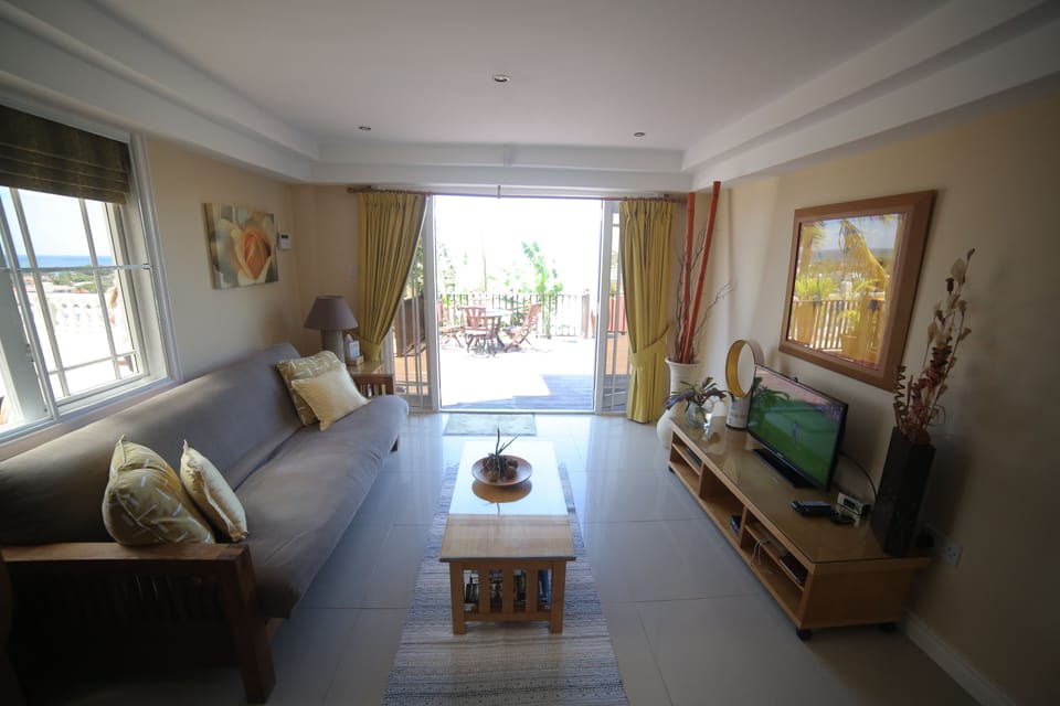 Living area with 25 Meg wifi internet per suite